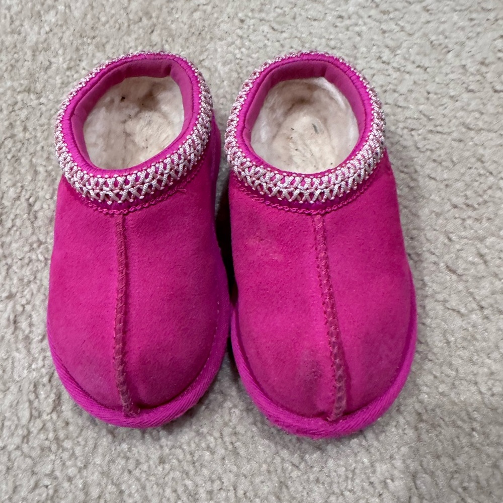 UGG Tazz Slippers